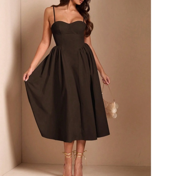 Classic Solid High Waist Flared Cami Party Evening Dress - Picture 3 of 9